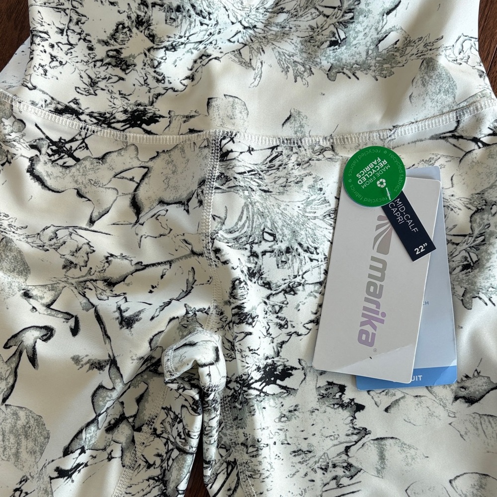Maria Black and White Patterned Leggings